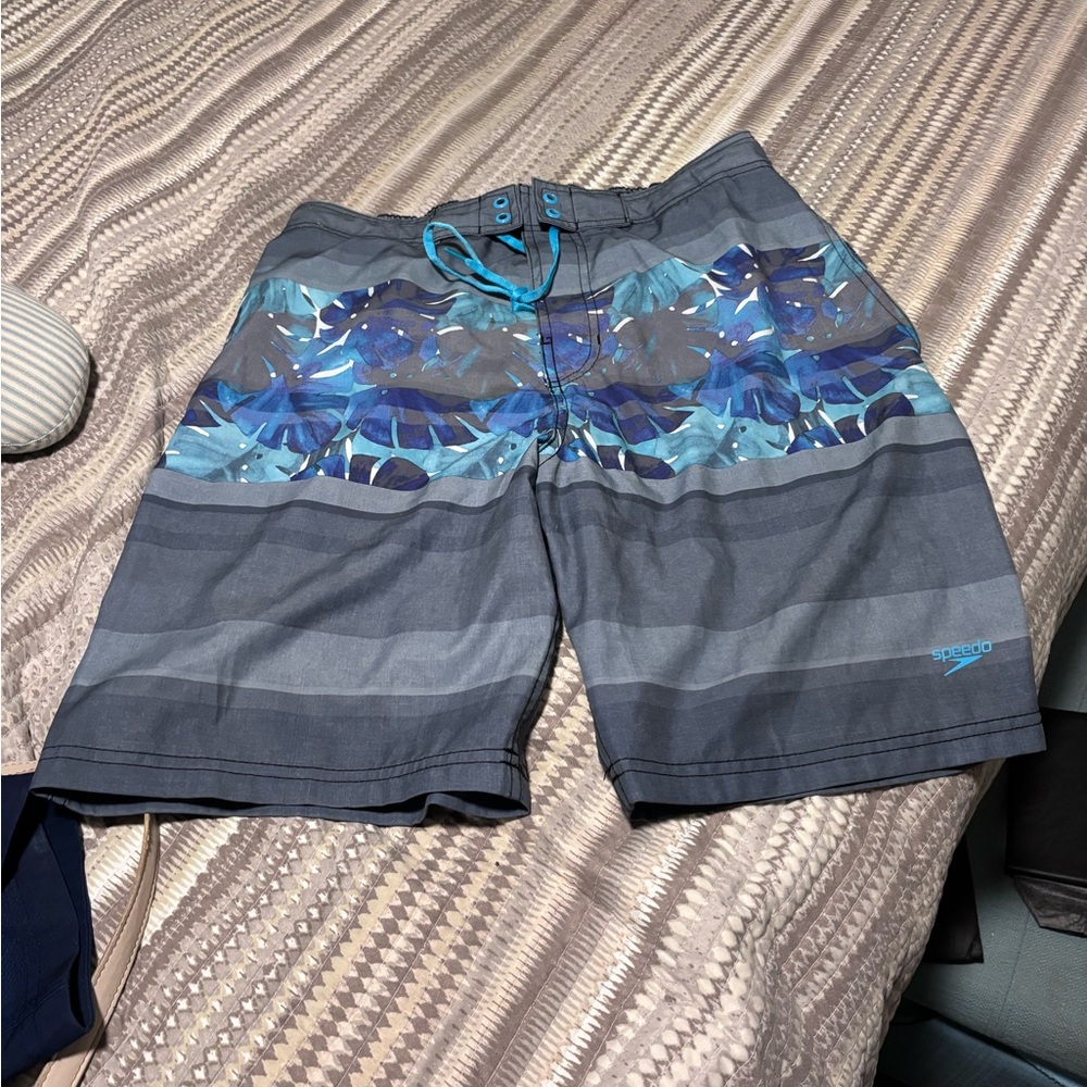 Speedo Men’s Swimsuit Size M